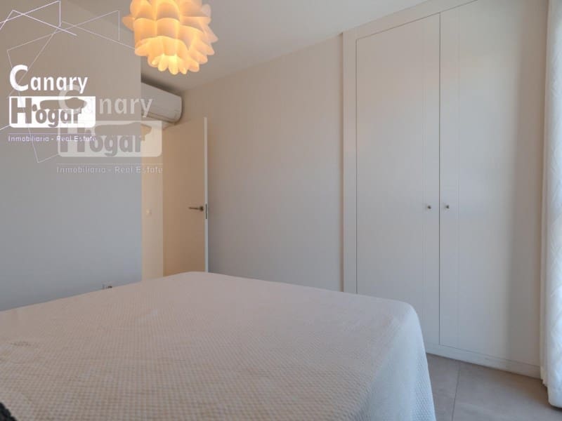 Chalet de 3 habitaciones en Adeje en venta con piscina - 1.075.000 € (Ref: 9839352)