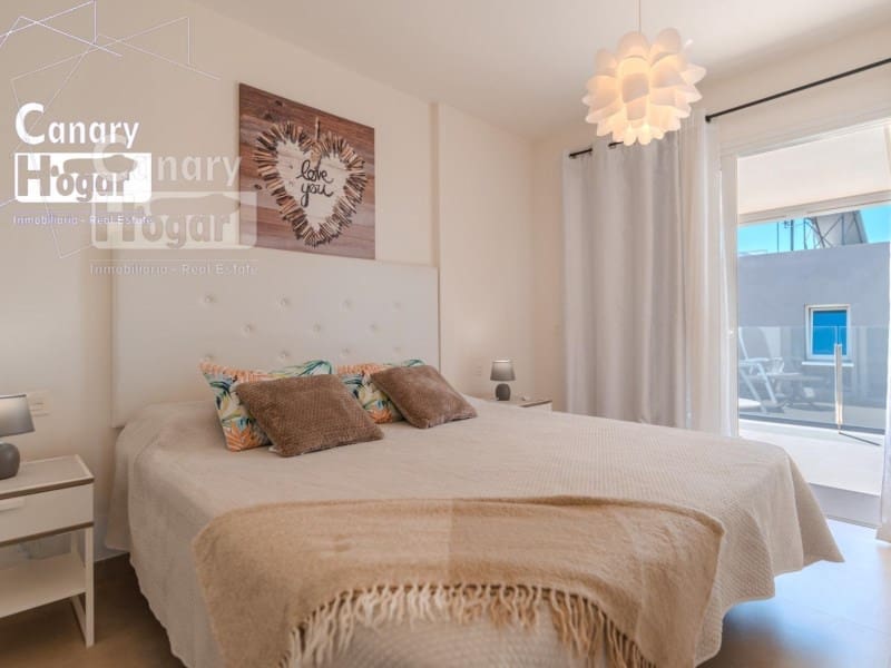 Chalet de 3 habitaciones en Adeje en venta con piscina - 1.075.000 € (Ref: 9839352)