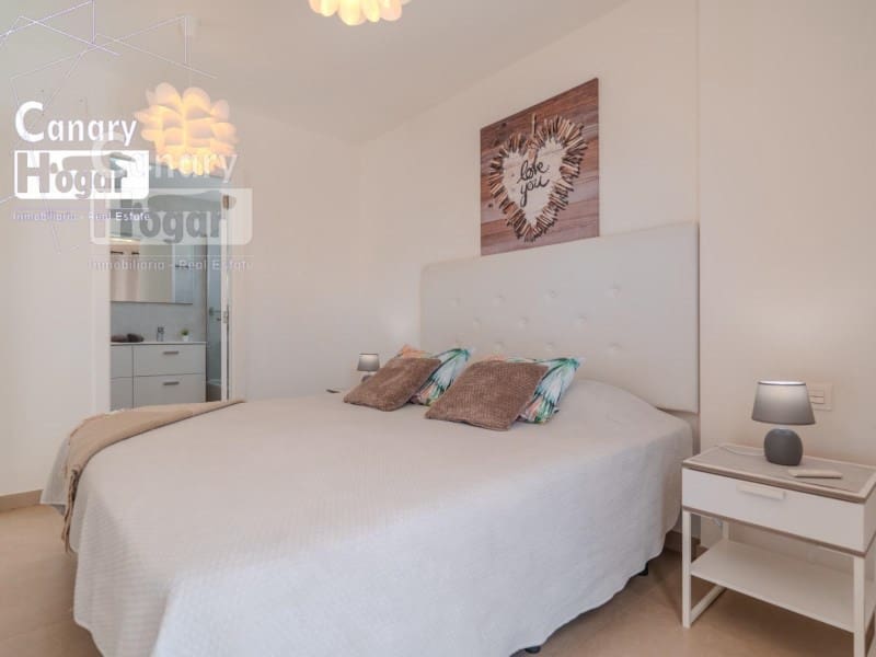Chalet de 3 habitaciones en Adeje en venta con piscina - 1.075.000 € (Ref: 9839352)