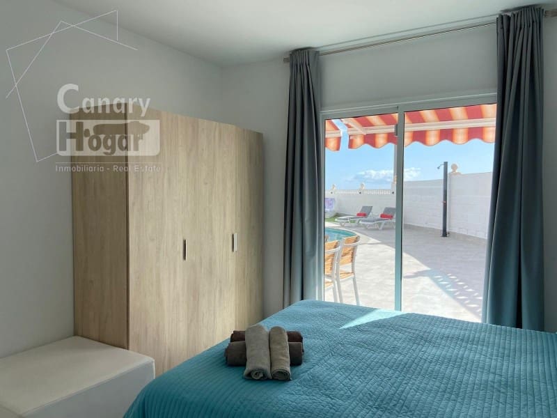 3 soveværelse Villa til salg i Adeje med swimmingpool - € 730.000 (Ref: 9839354)