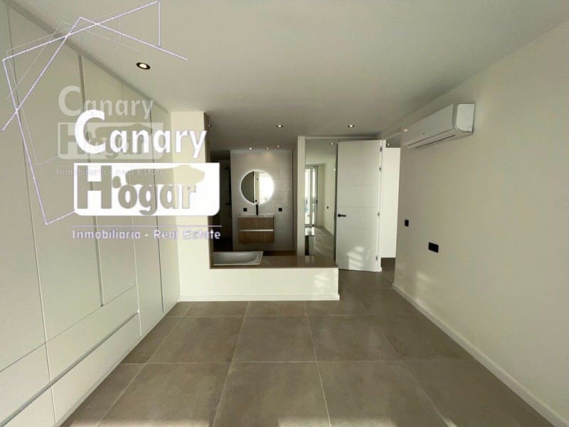 3 chambre Appartement à vendre à Costa del Silencio avec piscine garage - 685 000 € (Ref: 9839355)