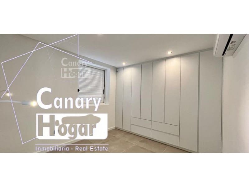 3 chambre Appartement à vendre à Costa del Silencio avec piscine garage - 685 000 € (Ref: 9839355)