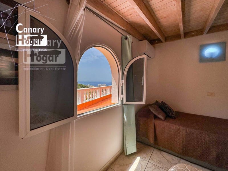 3 soverom Villa til salgs i Costa Adeje med svømmebasseng - € 885 000 (Ref: 9839356)