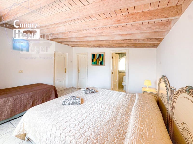 3 soverom Villa til salgs i Costa Adeje med svømmebasseng - € 885 000 (Ref: 9839356)
