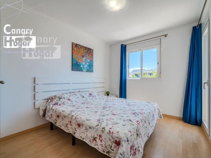 4 soveværelse Villa til leje i Playa Fanabe med swimmingpool garage - € 2.700 (Ref: 9840328)