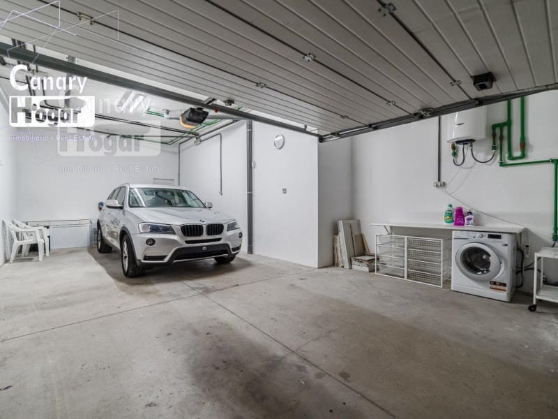 4 soveværelse Villa til leje i Playa Fanabe med swimmingpool garage - € 2.700 (Ref: 9840328)