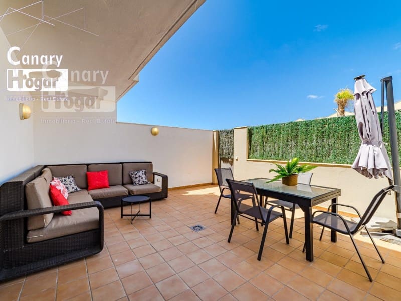4 soveværelse Villa til leje i Playa Fanabe med swimmingpool garage - € 2.700 (Ref: 9840328)