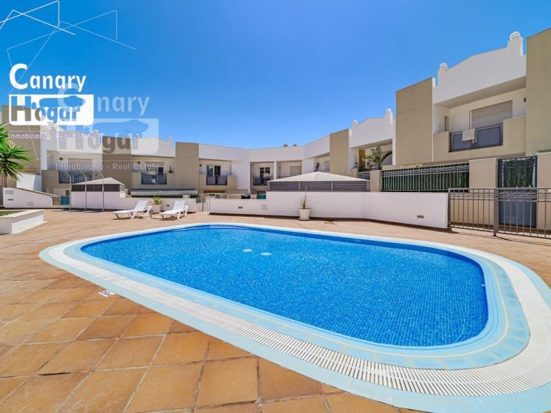 4 soveværelse Villa til leje i Playa Fanabe med swimmingpool garage - € 2.700 (Ref: 9840328)