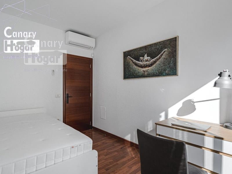 4 bedroom Villa for sale in Costa Adeje with pool garage - € 1,650,000 (Ref: 9840330)