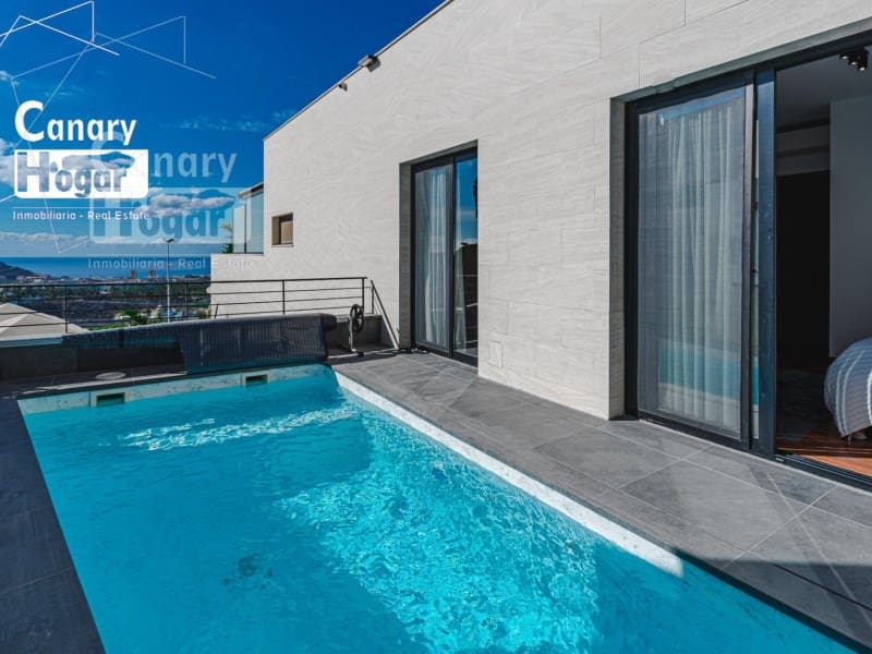 4 bedroom Villa for sale in Costa Adeje with pool garage - € 1,650,000 (Ref: 9840330)