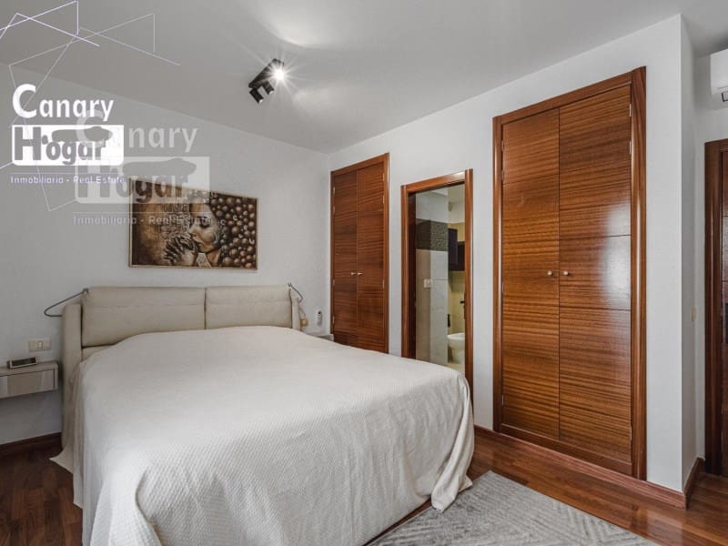 4 bedroom Villa for sale in La Caldera with pool garage - € 1,650,000 (Ref: 9840331)