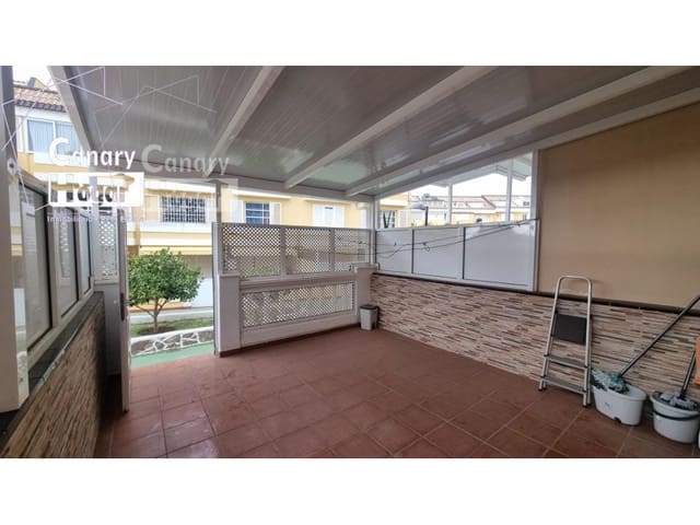 3 makuuhuone Omakotitalo vuokrattavana paikassa Playa de las Americas, Arona mukana uima-altaan 
autotalli - 3 500 € (Ref: 9840332)
