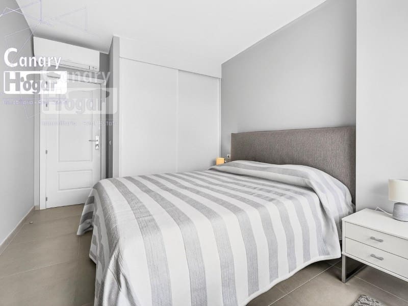 2 bedroom Penthouse for sale in San Miguel de Abona - € 467,000 (Ref: 9840333)