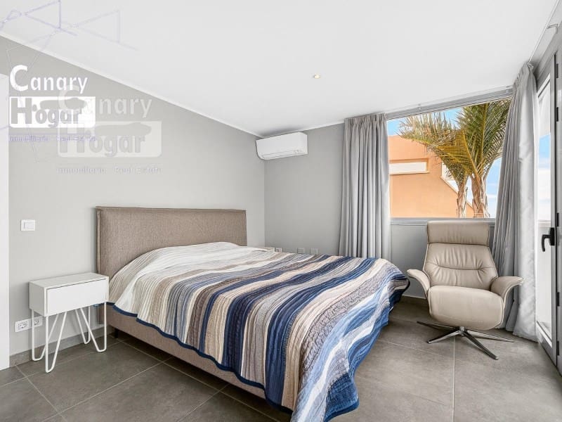 2 bedroom Penthouse for sale in San Miguel de Abona - € 467,000 (Ref: 9840333)