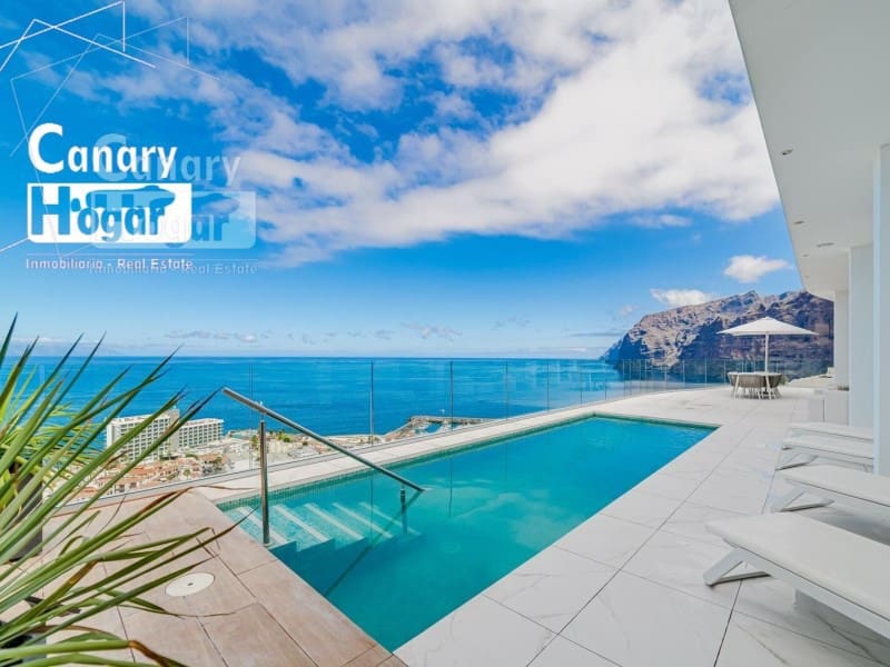 3 bedroom Penthouse for sale in Los Gigantes with pool - € 2,490,000 (Ref: 9840335)