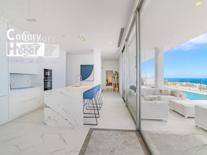 3 bedroom Penthouse for sale in Los Gigantes with pool - € 2,490,000 (Ref: 9840335)