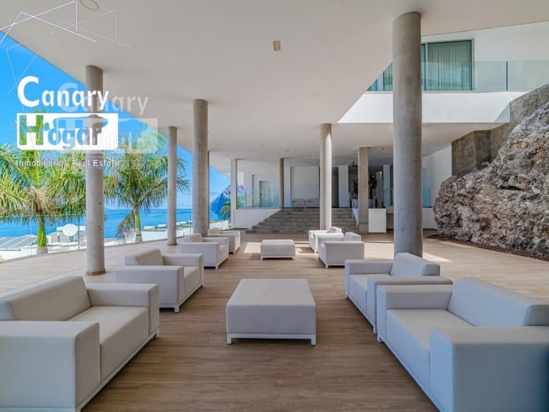3 bedroom Penthouse for sale in Los Gigantes with pool - € 2,490,000 (Ref: 9840335)