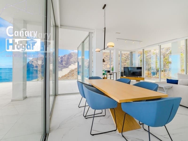 3 bedroom Penthouse for sale in Los Gigantes with pool - € 2,490,000 (Ref: 9840335)