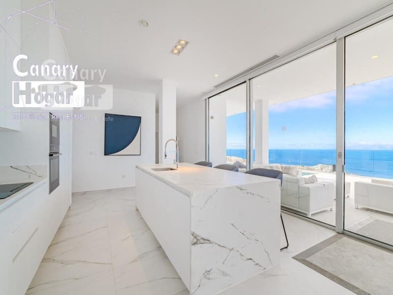 3 bedroom Penthouse for sale in Los Gigantes with pool - € 2,490,000 (Ref: 9840335)