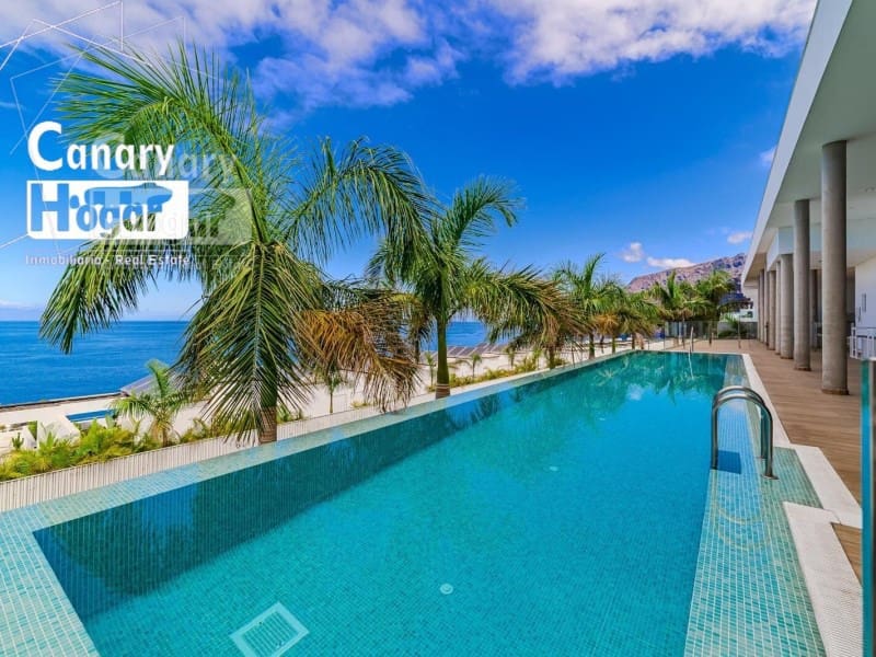 3 bedroom Penthouse for sale in Los Gigantes with pool - € 2,490,000 (Ref: 9840335)