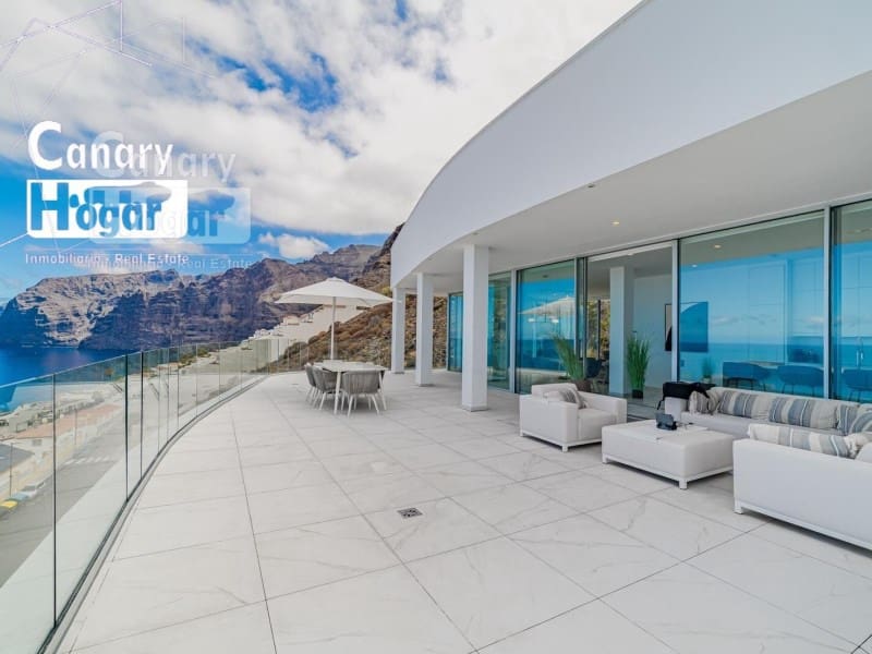 3 bedroom Penthouse for sale in Los Gigantes with pool - € 2,490,000 (Ref: 9840335)