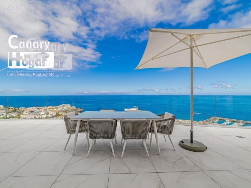 3 bedroom Penthouse for sale in Los Gigantes with pool - € 2,490,000 (Ref: 9840335)