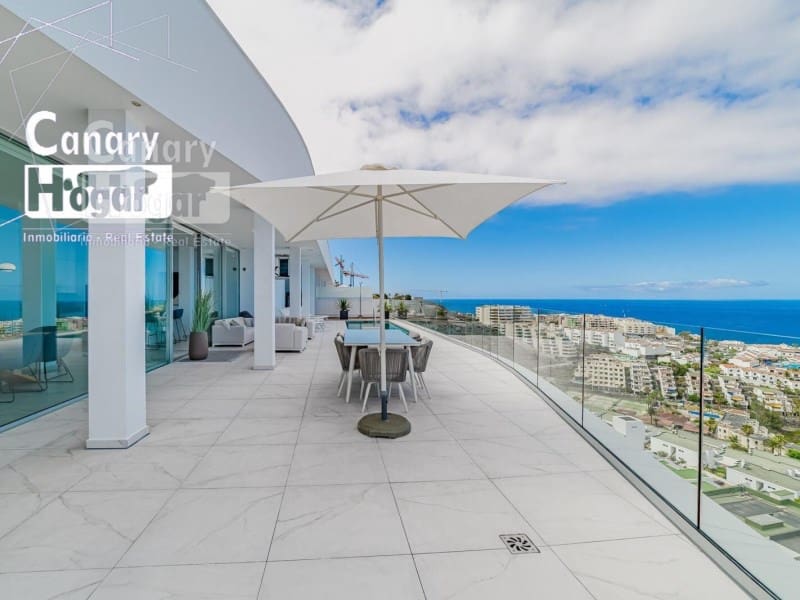 3 bedroom Penthouse for sale in Los Gigantes with pool - € 2,490,000 (Ref: 9840335)