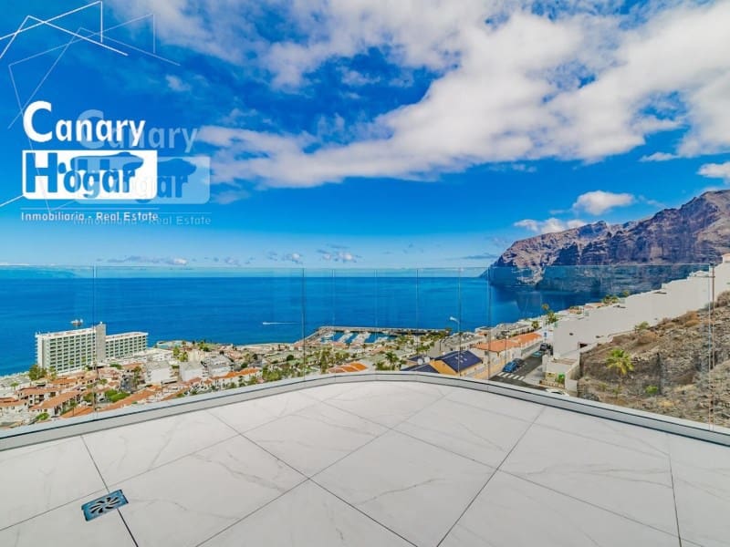 3 bedroom Penthouse for sale in Los Gigantes with pool - € 2,490,000 (Ref: 9840335)
