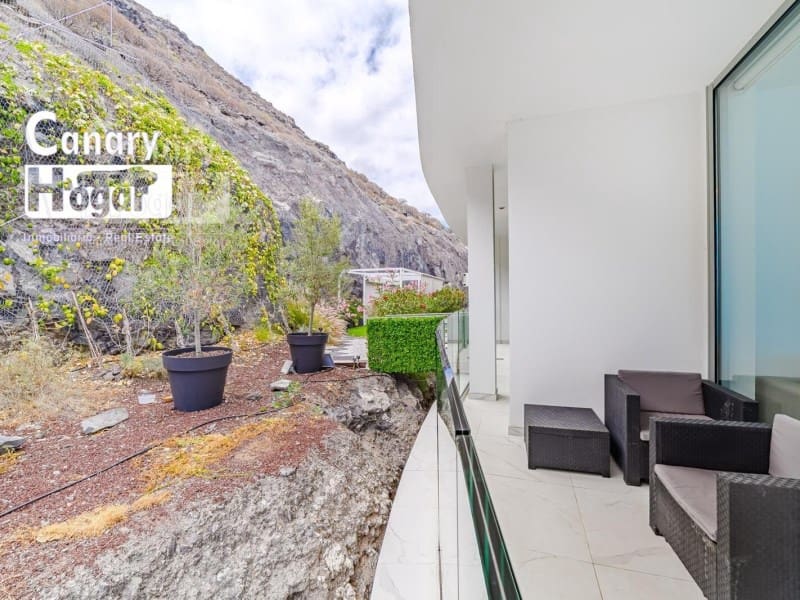 3 bedroom Penthouse for sale in Los Gigantes with pool - € 2,490,000 (Ref: 9840335)