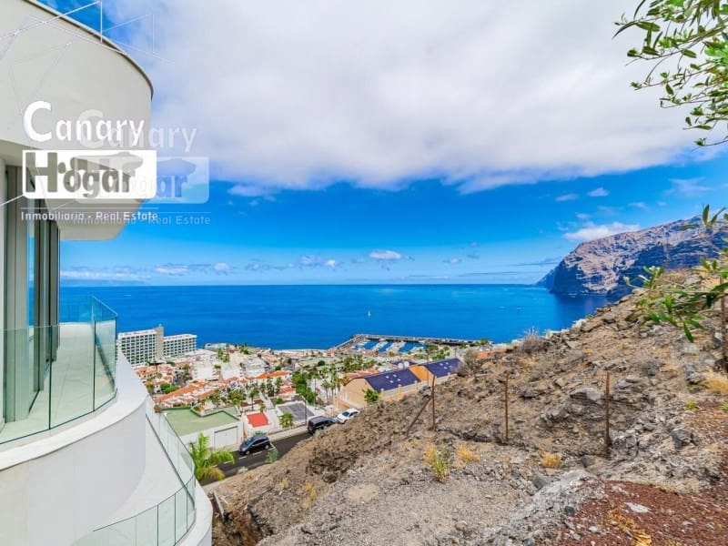 3 bedroom Penthouse for sale in Los Gigantes with pool - € 2,490,000 (Ref: 9840335)