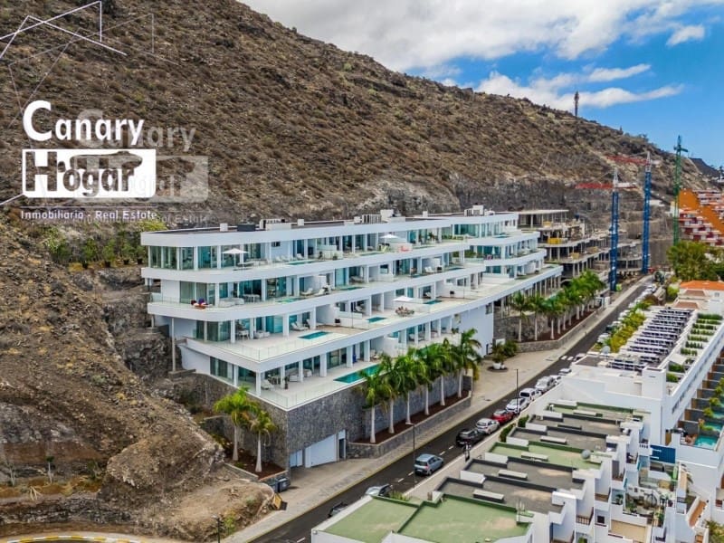 3 bedroom Penthouse for sale in Los Gigantes with pool - € 2,490,000 (Ref: 9840335)