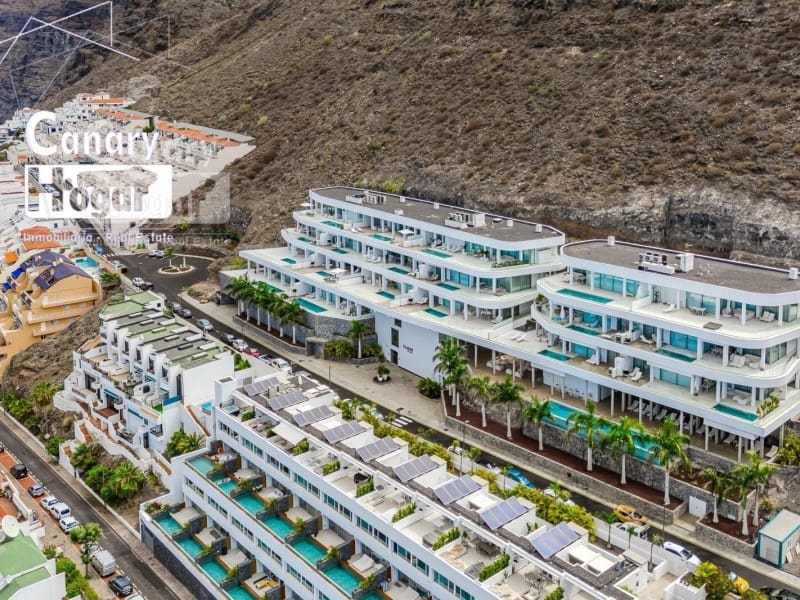 3 bedroom Penthouse for sale in Los Gigantes with pool - € 2,490,000 (Ref: 9840335)