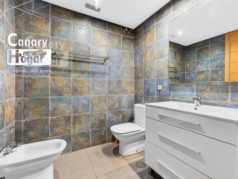 2 bedroom Apartment for sale in Adeje - € 475,000 (Ref: 9840337)