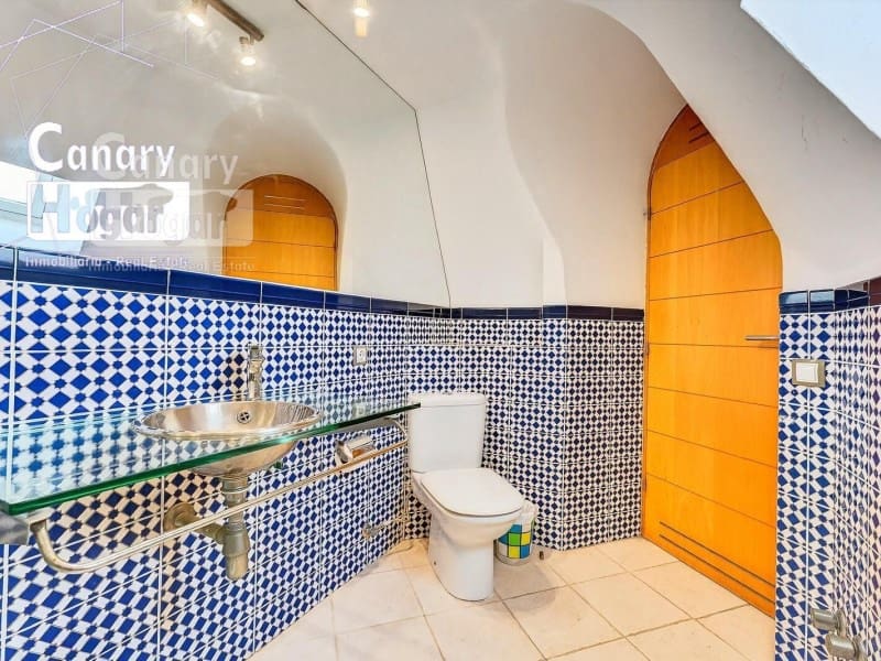 2 bedroom Apartment for sale in Adeje - € 475,000 (Ref: 9840337)