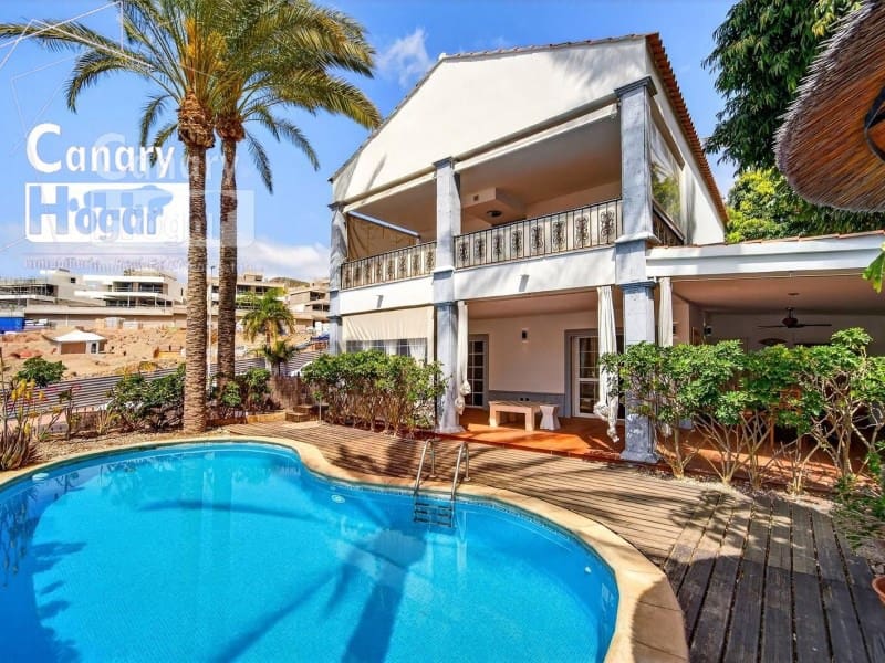 5 soverom Villa til salgs i Los Cristianos med svømmebasseng garasje - € 1 790 000 (Ref: 9840341)