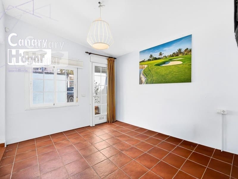 5 soverom Villa til salgs i Los Cristianos med svømmebasseng garasje - € 1 790 000 (Ref: 9840341)
