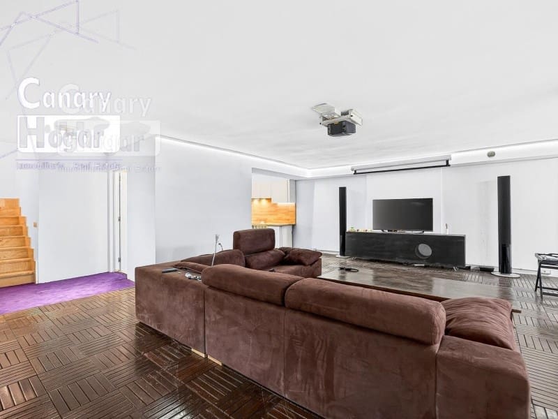 5 soverom Villa til salgs i Los Cristianos med svømmebasseng garasje - € 1 790 000 (Ref: 9840341)