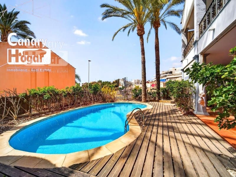 5 soverom Villa til salgs i Los Cristianos med svømmebasseng garasje - € 1 790 000 (Ref: 9840341)