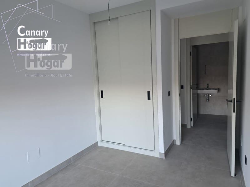 2 soverom Leilighet til salgs i Costa Adeje med garasje - € 650 000 (Ref: 9840343)