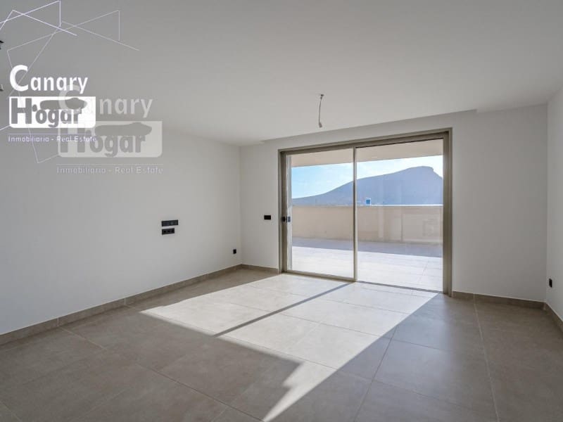 3 bedroom Apartment for sale in Los Abrigos with garage - € 660,000 (Ref: 9840345)