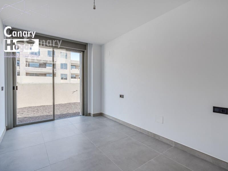 3 bedroom Apartment for sale in Los Abrigos with garage - € 660,000 (Ref: 9840345)