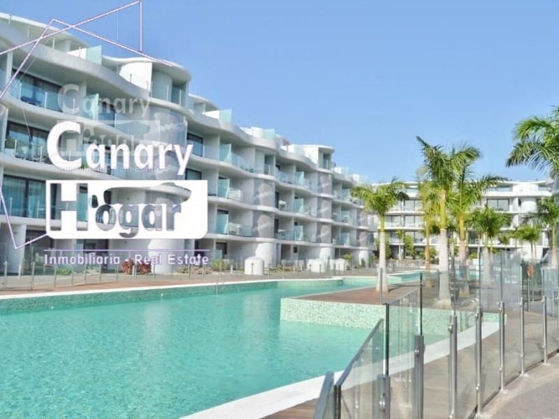 2 bedroom Apartment for sale in Arona - € 450,000 (Ref: 9840346)