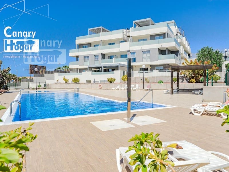 2 bedroom Penthouse for sale in Los Abrigos - € 500,000 (Ref: 9840347)
