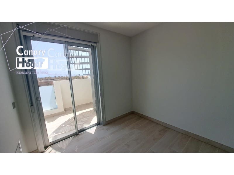 2 bedroom Penthouse for sale in Los Abrigos - € 500,000 (Ref: 9840347)