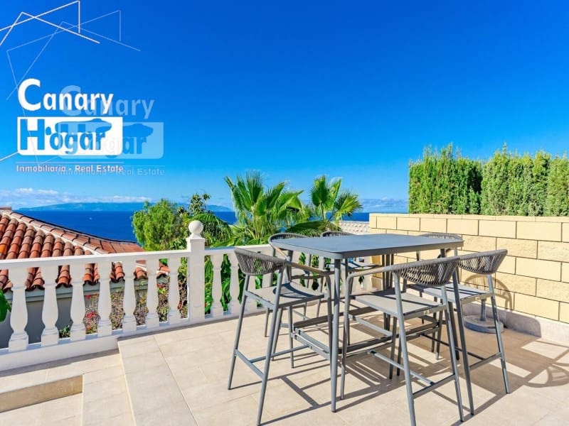 6 bedroom Villa for sale in Puerto Santiago with pool garage - € 1,195,000 (Ref: 9840349)
