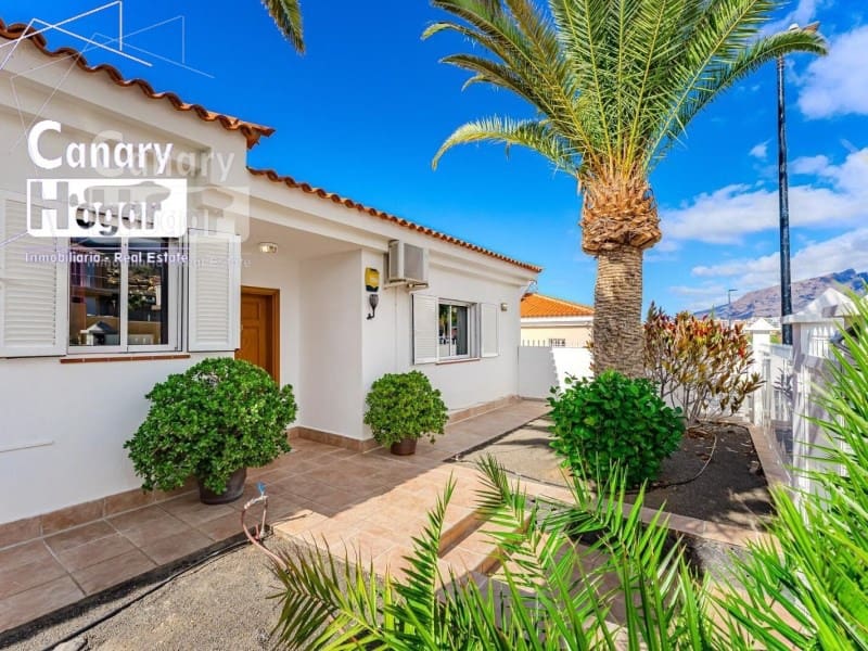 6 bedroom Villa for sale in Puerto Santiago with pool garage - € 1,195,000 (Ref: 9840349)