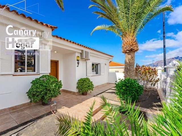 6 soverom Villa til salgs i Puerto Santiago, Santiago del Teide med svømmebasseng garasje - € 1 195 000 (Ref: 9840349)