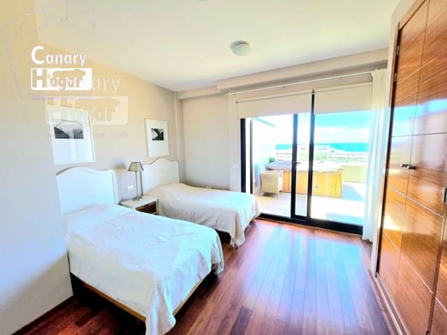 3 quarto Apartamento para venda em La Caleta Adeje, Adeje - 950 000 € (Ref: 9840356)