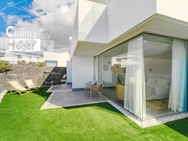 3 soveværelse Villa til salg i Adeje med swimmingpool garage - € 1.595.000 (Ref: 9840357)