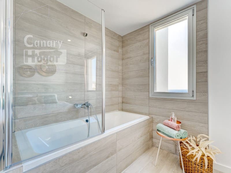 3 chambre Appartement à vendre à Adeje avec garage - 660 000 € (Ref: 9843310)